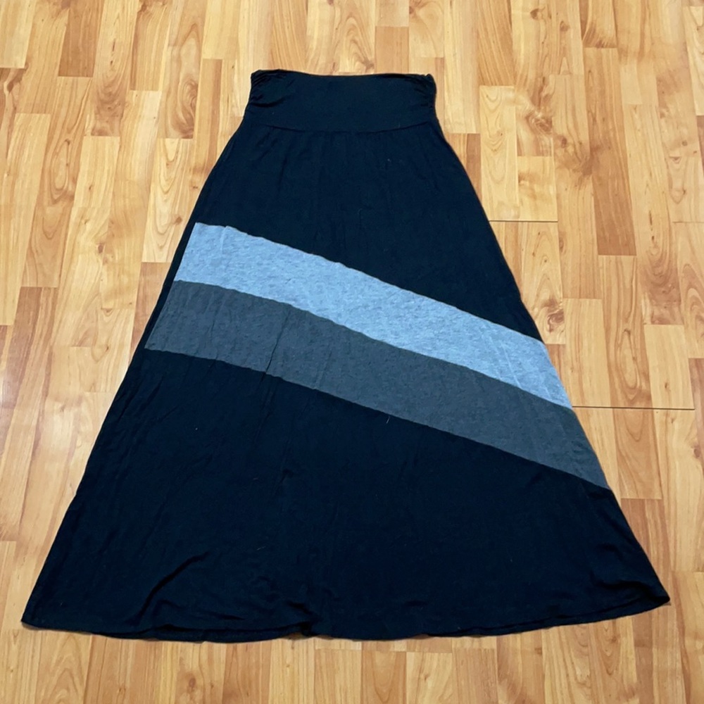 AB Studio maxi skirt - size Large